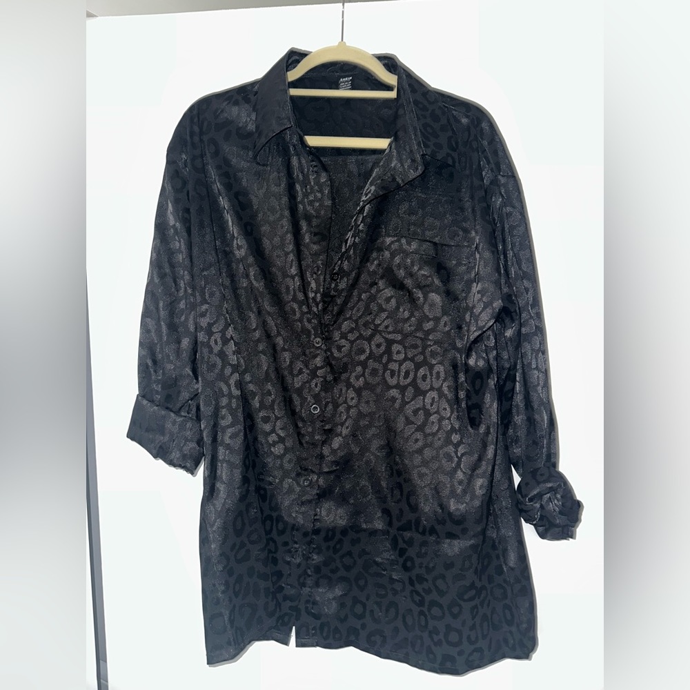 SHEIN blouse size large cheetah